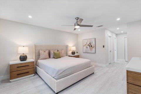 Condo in Boynton Beach, Florida, 2 bedrooms  № 2251642 - photo 17