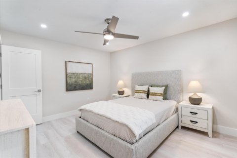 Condo in Boynton Beach, Florida, 2 bedrooms  № 2251642 - photo 21