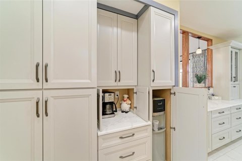 Casa en venta en Punta Gorda, Florida, 4 dormitorios, 395.86 m2 № 2212020 - foto 12