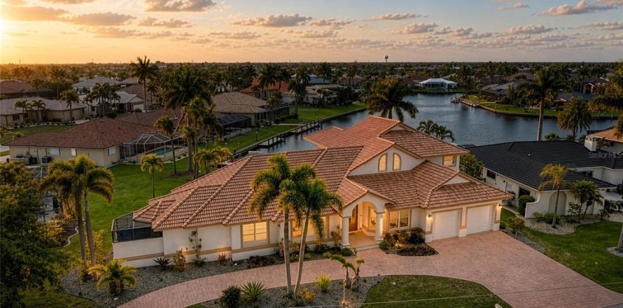 Casa en Punta Gorda, Florida 4 dormitorios, 395.86 m2 № 2212020