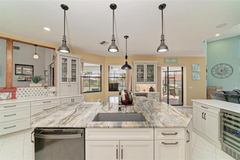 Casa en venta en Punta Gorda, Florida, 4 dormitorios, 395.86 m2 № 2212020 - foto 15