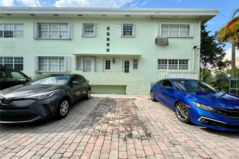 Condominio en alquiler en Miami Beach, Florida, 39.95 m2 № 2010290 - foto 22