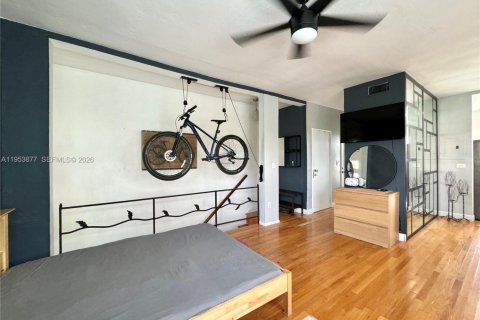 Condominio en alquiler en Miami Beach, Florida, 39.95 m2 № 2010290 - foto 10