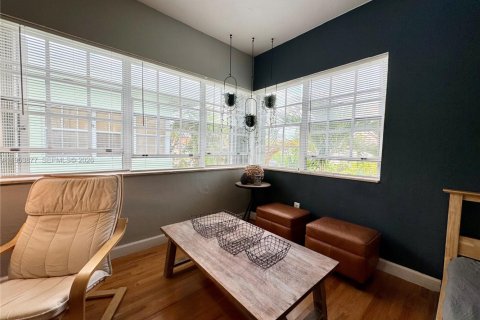 Condominio en alquiler en Miami Beach, Florida, 39.95 m2 № 2010290 - foto 3