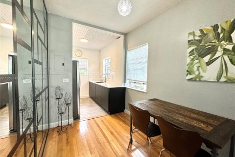 Condominio en alquiler en Miami Beach, Florida, 39.95 m2 № 2010290 - foto 4