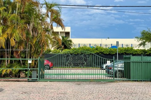 Condominio en alquiler en Miami Beach, Florida, 39.95 m2 № 2010290 - foto 21