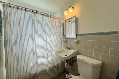 Condominio en alquiler en Miami Beach, Florida, 39.95 m2 № 2010290 - foto 12