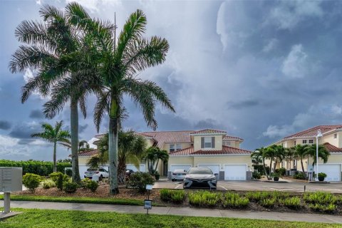Copropriété à louer à Punta Gorda, Floride: 3 chambres, 152.73 m2 № 1821190 - photo 1