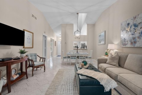 Apartamento en alquiler en Palm City, Florida, 2 dormitorios, 108.7 m2 № 2271216 - foto 18