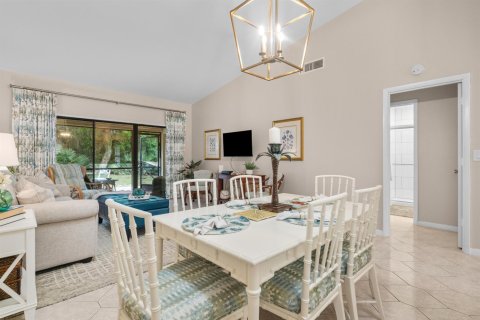 Apartamento en alquiler en Palm City, Florida, 2 dormitorios, 108.7 m2 № 2271216 - foto 9