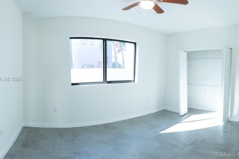Apartment in Miami, Florida 1 bedroom, 53.42 sq.m. № 2041261 - photo 13