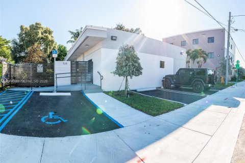 Apartment in Miami, Florida 1 bedroom, 53.42 sq.m. № 2041261 - photo 16