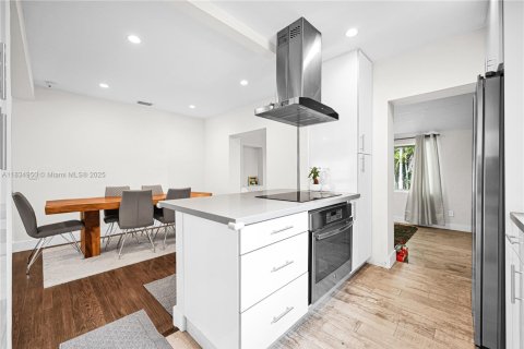 Casa en venta en Miami Springs, Florida, 3 dormitorios, 122.17 m2 № 1967394 - foto 28