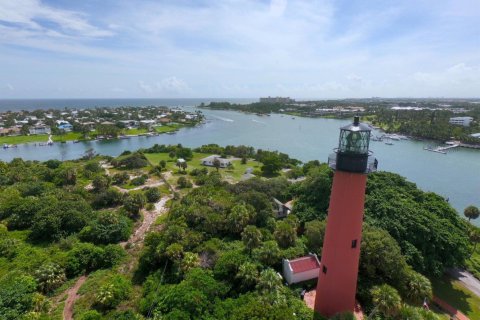 Condominio en alquiler en Jupiter, Florida, 2 dormitorios, 109.44 m2 № 1007606 - foto 1
