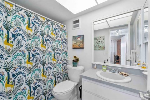 Condo in Pompano Beach, Florida, 2 bedrooms  № 1482747 - photo 11