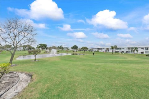 Condo in Pompano Beach, Florida, 2 bedrooms  № 1482747 - photo 21