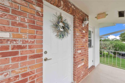 Condo in Pompano Beach, Florida, 2 bedrooms  № 1482747 - photo 15