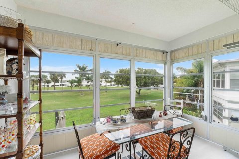 Condo in Pompano Beach, Florida, 2 bedrooms  № 1482747 - photo 2