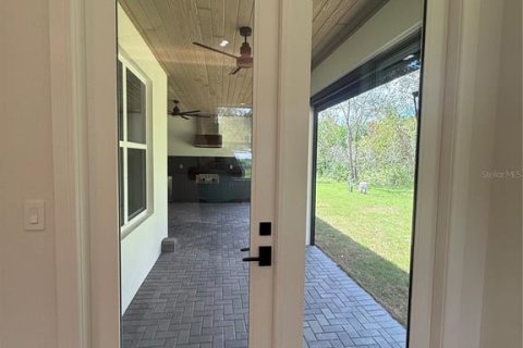 House in Apopka, Florida 4 bedrooms, 233.37 sq.m. № 2393874 - photo 30