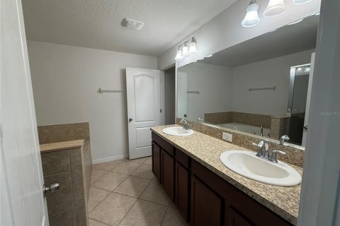 Townhouse in Orlando, Florida 4 bedrooms, 208.57 sq.m. № 2266926 - photo 21