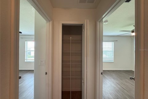 Townhouse in Orlando, Florida 4 bedrooms, 208.57 sq.m. № 2266926 - photo 12