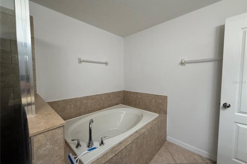 Townhouse in Orlando, Florida 4 bedrooms, 208.57 sq.m. № 2266926 - photo 23