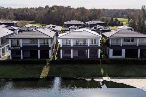 Villa ou maison à vendre à Davenport, Floride: 4 chambres № 2002176 - photo 2