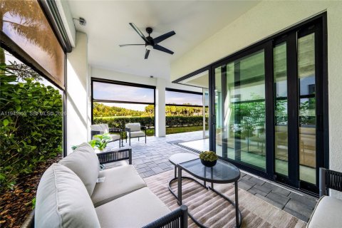 Villa ou maison à vendre à Davenport, Floride: 4 chambres № 2002176 - photo 25