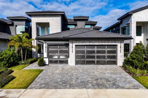 Villa ou maison à Davenport, Floride 4 chambres № 2002176