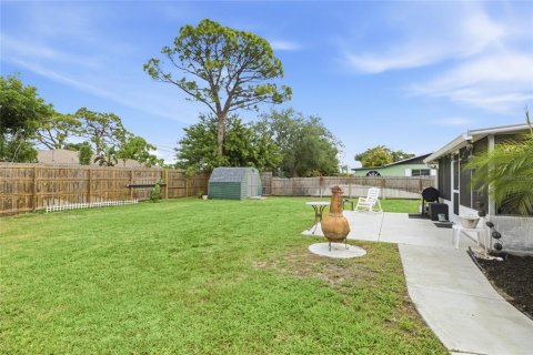 House in Venice, Florida 3 bedrooms, 148.27 sq.m. № 2103185 - photo 28