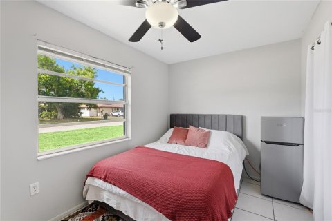 House in Venice, Florida 3 bedrooms, 148.27 sq.m. № 2103185 - photo 21