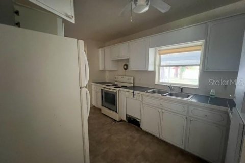 Casa en venta en Inverness, Florida, 2 dormitorios, 109.62 m2 № 1879636 - foto 4