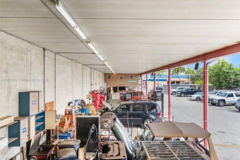 Купить коммерческую недвижимость в Хомстед, Флорида № 2021444 - фото 21
