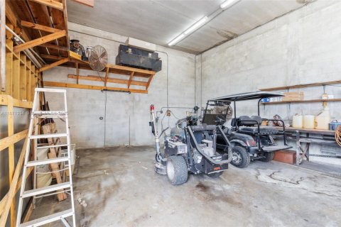 Купить коммерческую недвижимость в Хомстед, Флорида № 2021444 - фото 23