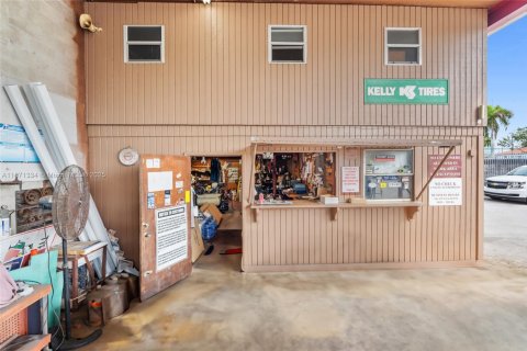 Купить коммерческую недвижимость в Хомстед, Флорида № 2021444 - фото 28