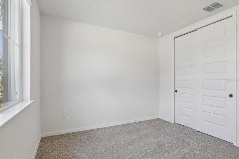 House in Bartow, Florida 4 bedrooms, 259.48 sq.m. № 2322365 - photo 13