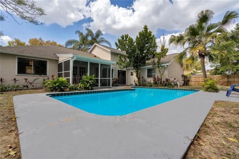 House in Orlando, Florida 4 bedrooms, 194.26 sq.m. № 2240006 - photo 21