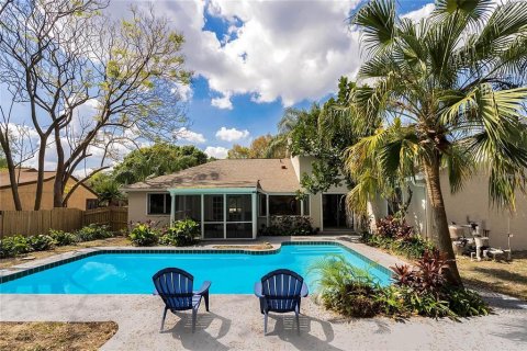 House in Orlando, Florida 4 bedrooms, 194.26 sq.m. № 2240006 - photo 3