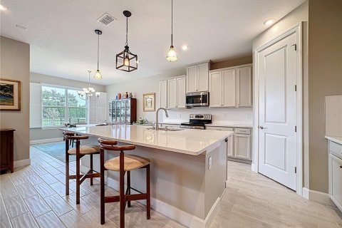 Casa en venta en Poinciana, Florida, 2 dormitorios, 184.04 m2 № 1901844 - foto 9