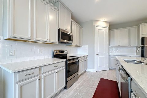 Casa en venta en Poinciana, Florida, 2 dormitorios, 184.04 m2 № 1901844 - foto 13
