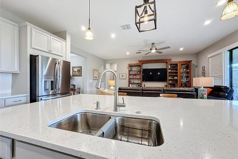 Casa en venta en Poinciana, Florida, 2 dormitorios, 184.04 m2 № 1901844 - foto 11