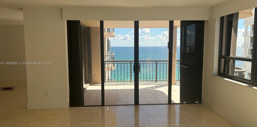 Condo à Bal Harbour, Floride, 2 chambres № 1954971