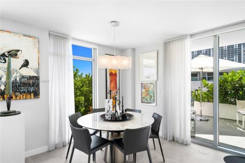 Condo in Miami Beach, Florida, 2 bedrooms  № 1739015 - photo 18