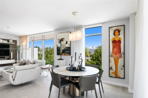 Condo in Miami Beach, Florida, 2 bedrooms  № 1739015 - photo 14