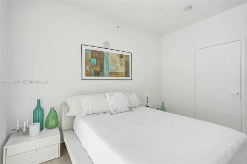 Condo in Miami, Florida, 2 bedrooms  № 2051488 - photo 26