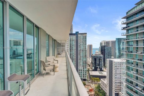 Condo in Miami, Florida, 2 bedrooms  № 2051488 - photo 8