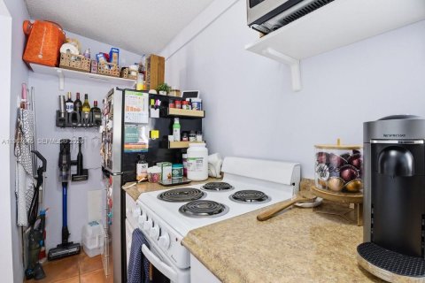 Casa en venta en Miami, Florida, 3 dormitorios, 125.23 m2 № 2029392 - foto 23