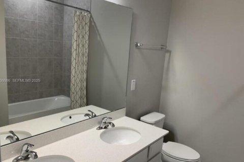 Villa ou maison à louer à Sanford, Floride: 3 chambres, 192.21 m2 № 1989004 - photo 5