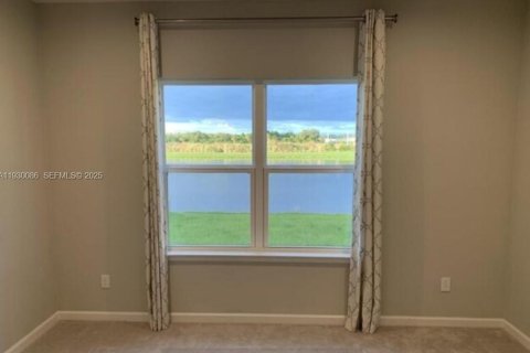 Villa ou maison à louer à Sanford, Floride: 3 chambres, 192.21 m2 № 1989004 - photo 2