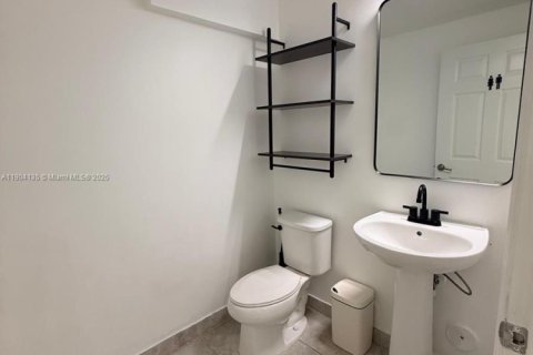 Купить таунхаус в Хомстед, Флорида 3 спальни, 169.92м2, № 1955222 - фото 4